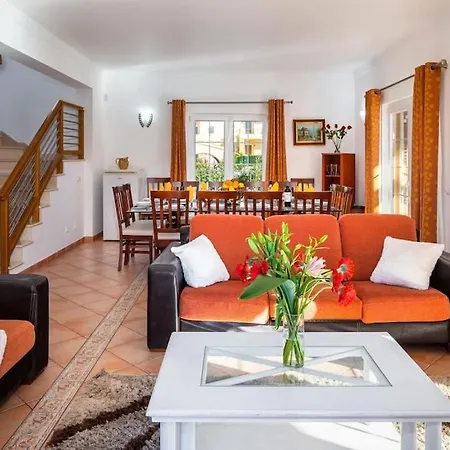 7+1 Bedroom Private Villa, Heated Pool, Games, Bbq