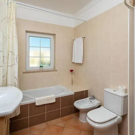 Вилла 7+1 Bedroom Private Villa, Heated Pool, Games, Bbq