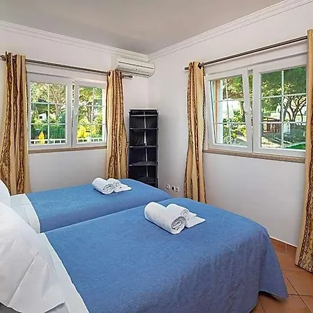 7+1 Bedroom Private Villa, Heated Pool, Games, Bbq Vila