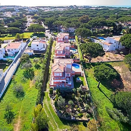 Vila 7+1 Bedroom Private Villa, Heated Pool, Games, Bbq *