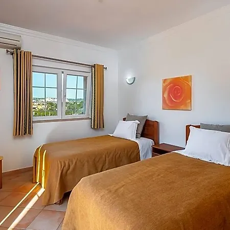 7+1 Bedroom Private Villa, Heated Pool, Games, Bbq Albufeira