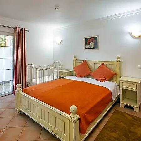 Vila 7+1 Bedroom Private Villa, Heated Pool, Games, Bbq