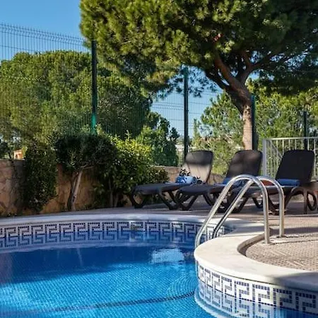 Βίλα 7+1 Bedroom Private Villa, Heated Pool, Games, Bbq *